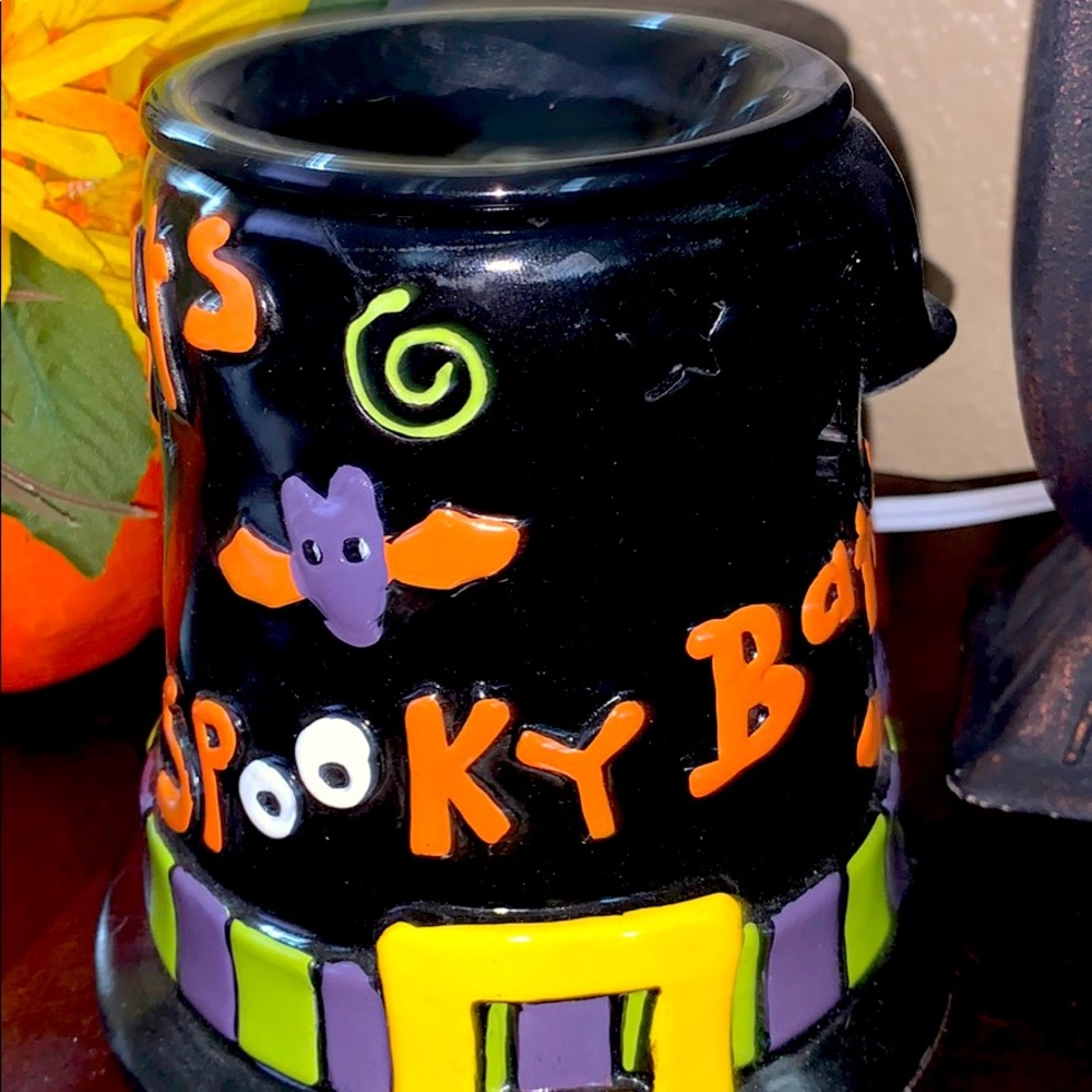 Wax warmer
